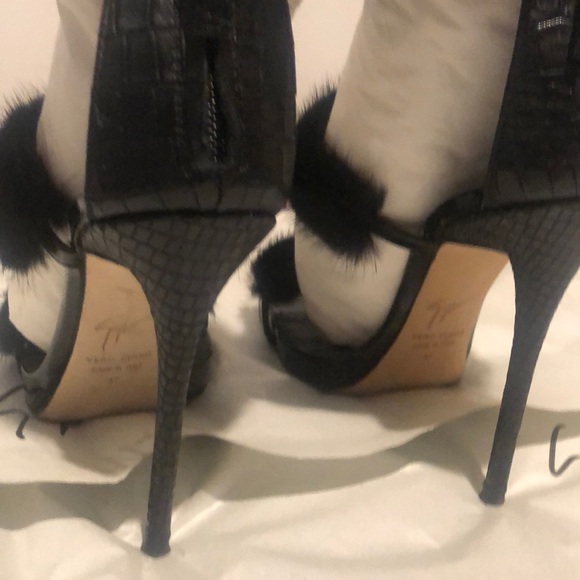 Giuseppe Zanotti Shoes!!! 😍 - Picture 3 of 11